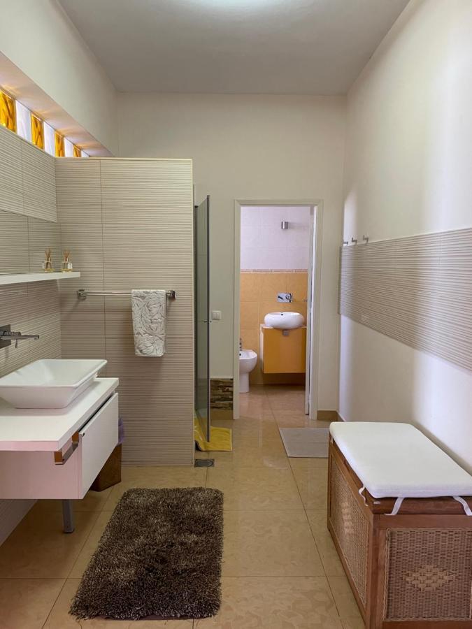 Villa Isabela - Car Rental For Free 카니코 외부 사진